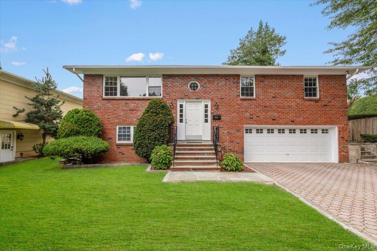649 White Plains Road – For Rent