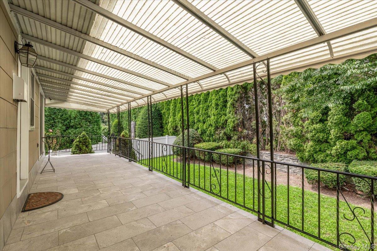 649 White Plains Road – For Rent photo 21