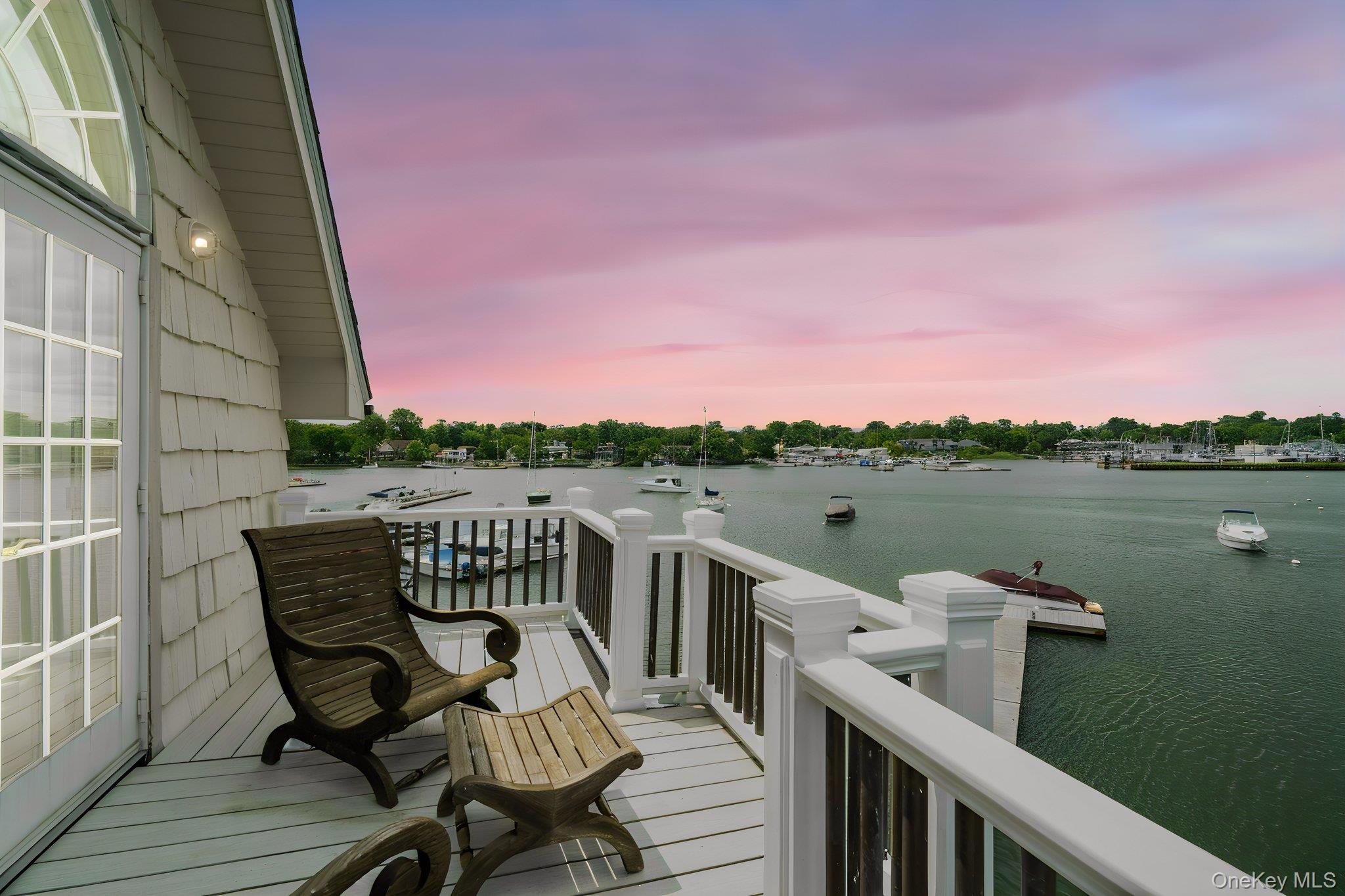 522 The Parkway – For Sale photo 4