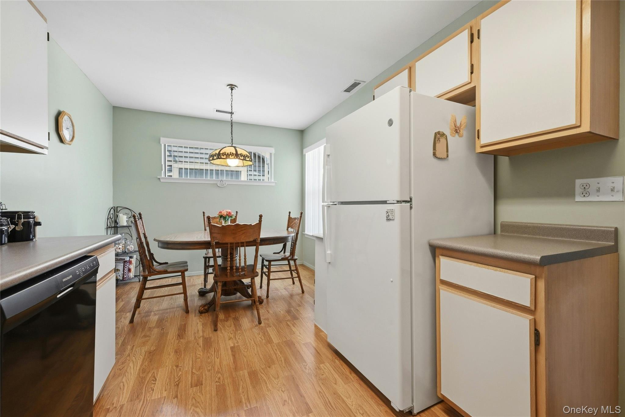 874 Birchwood Park Drive – For Sale photo 18