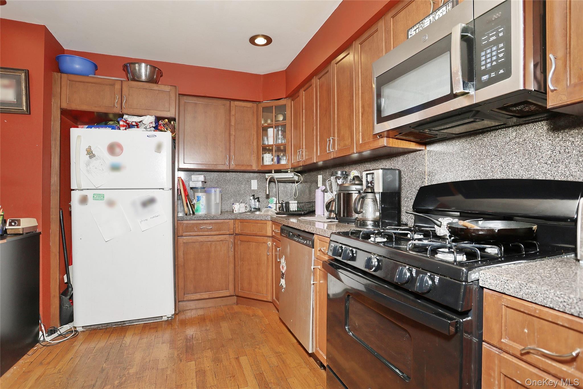 11 Phyllis Drive – For Sale photo 8