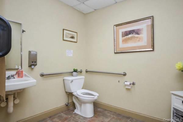 5020 Route 9W – For Rent photo 9