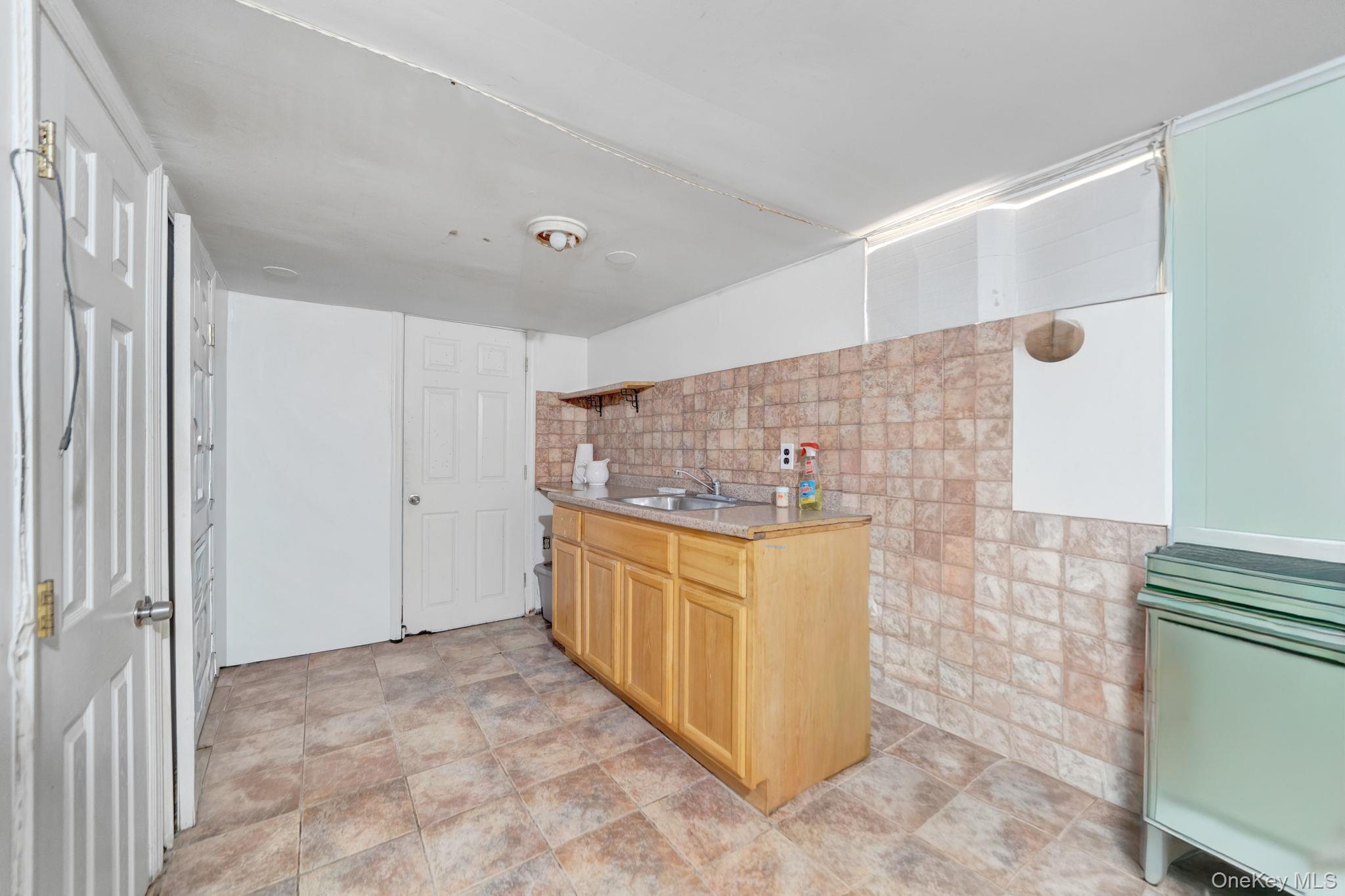 1646 E 36th Street – For Sale photo 21
