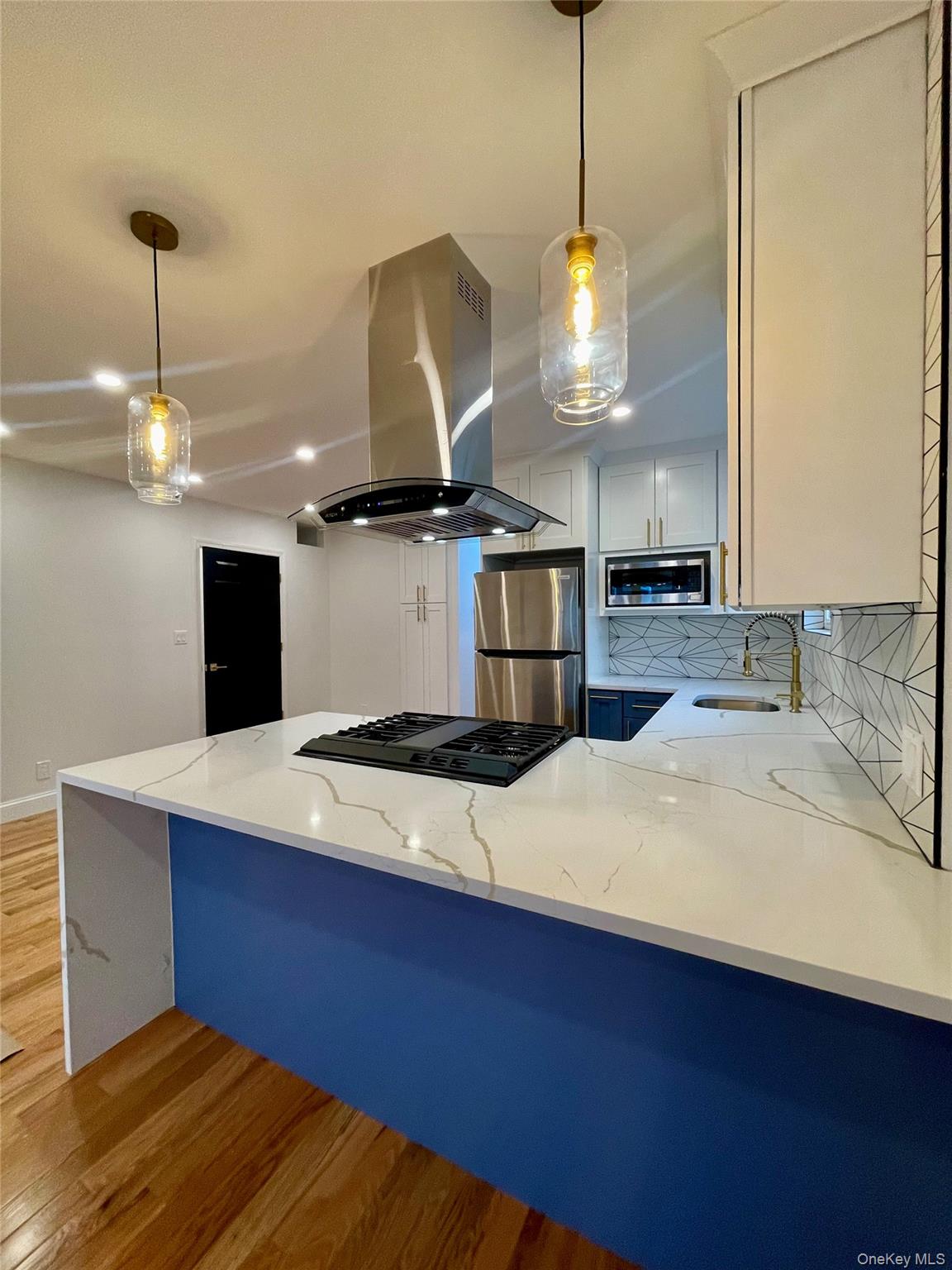 1045 Revere Avenue, Unit 2 photo 2