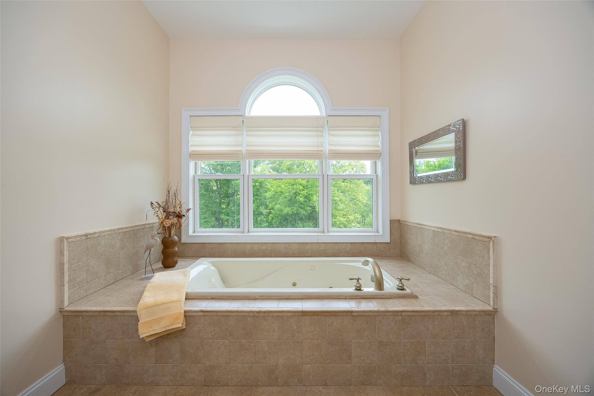 12 Nichris Lane – For Sale photo 22