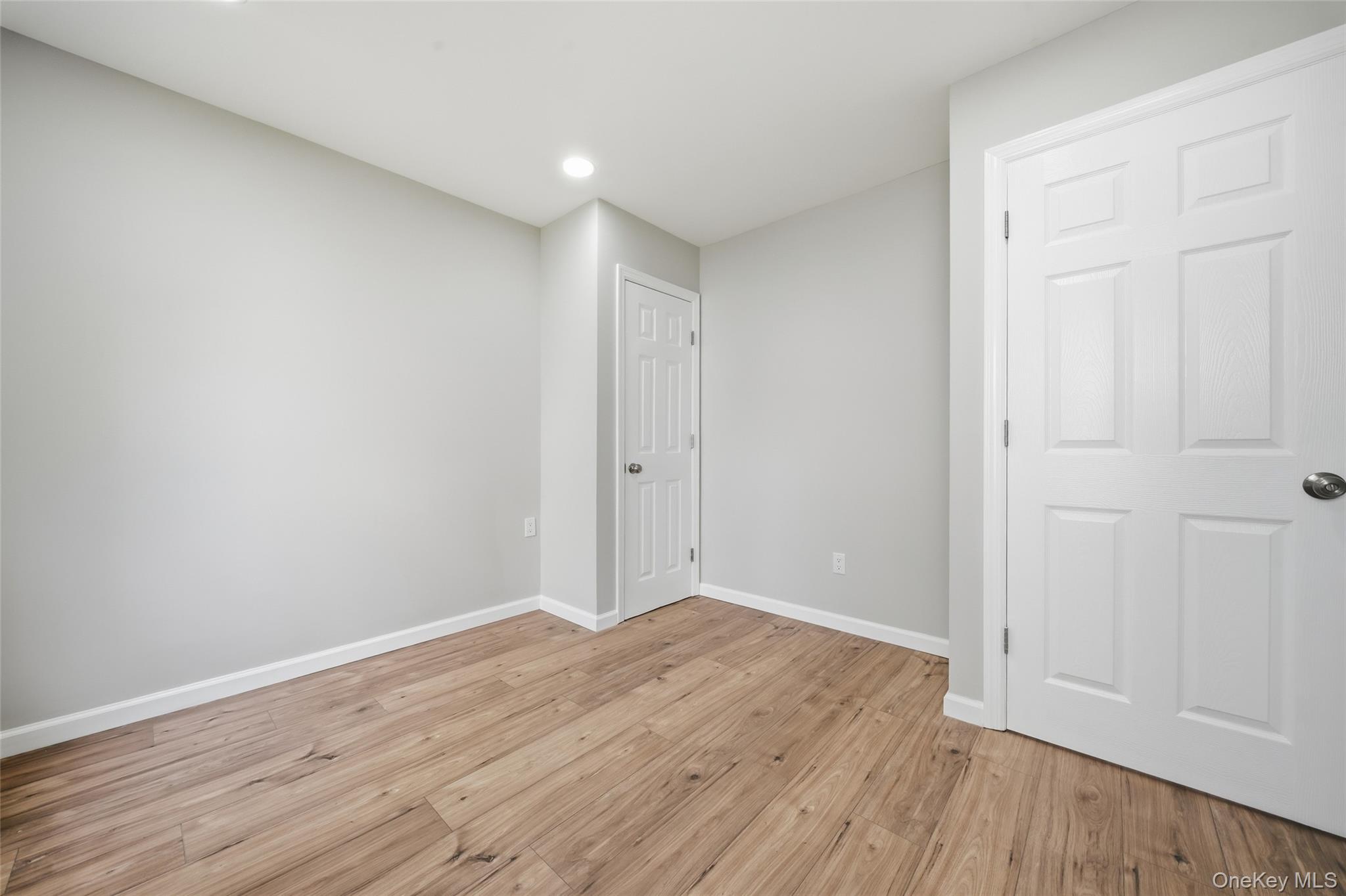 21 Independence Avenue – For Sale photo 15