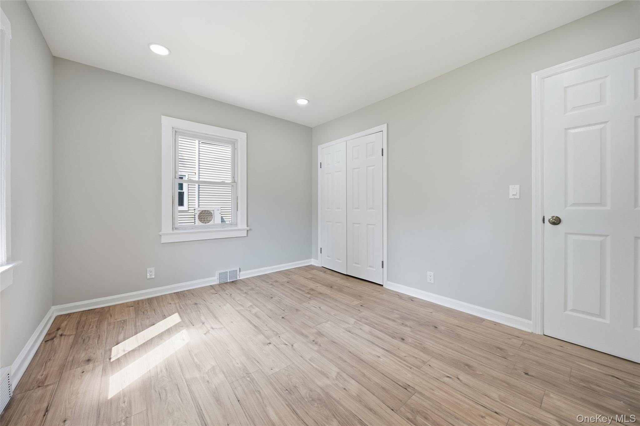 21 Independence Avenue – For Sale photo 12