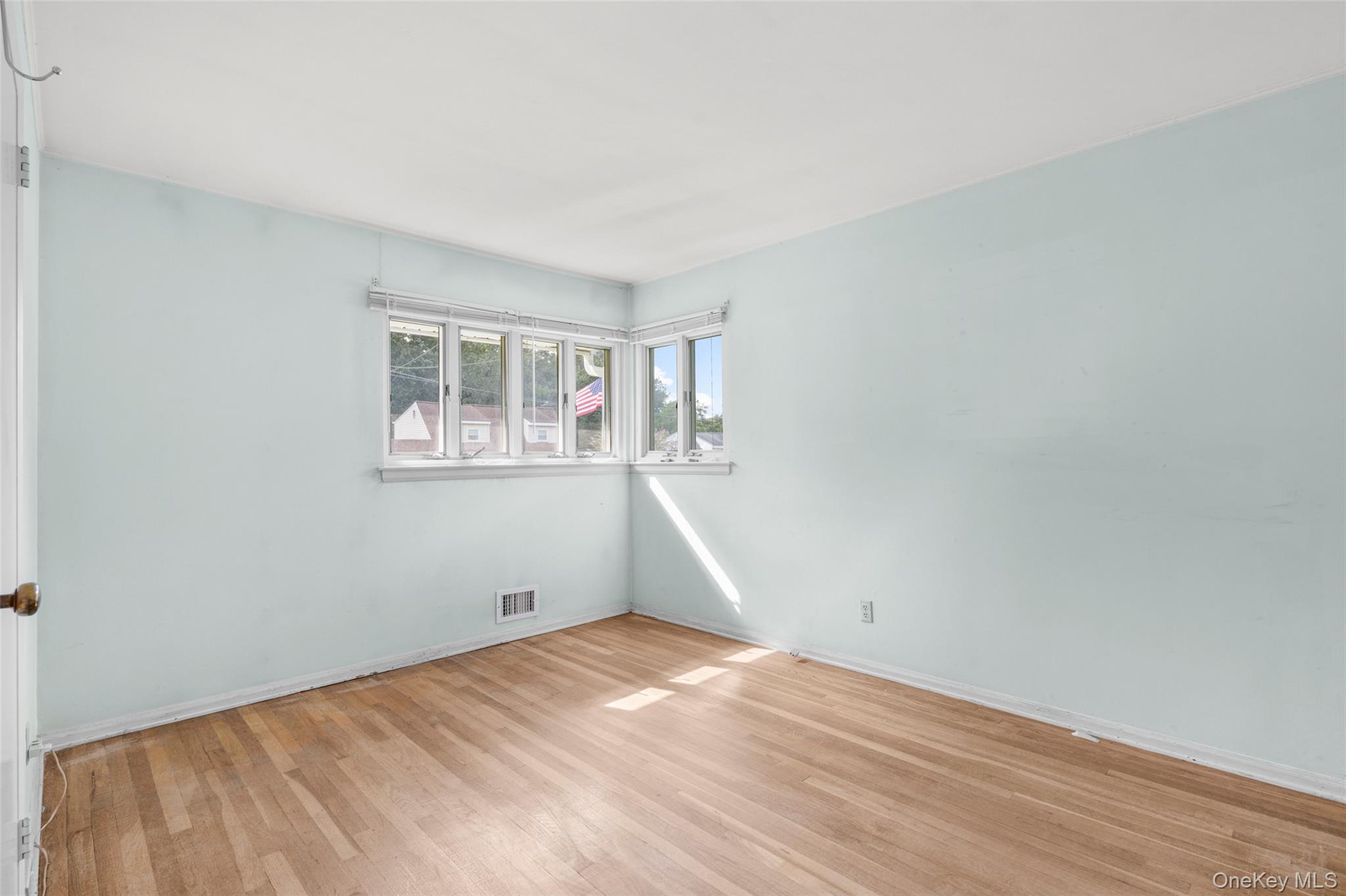 127 Rita Drive – For Sale photo 8
