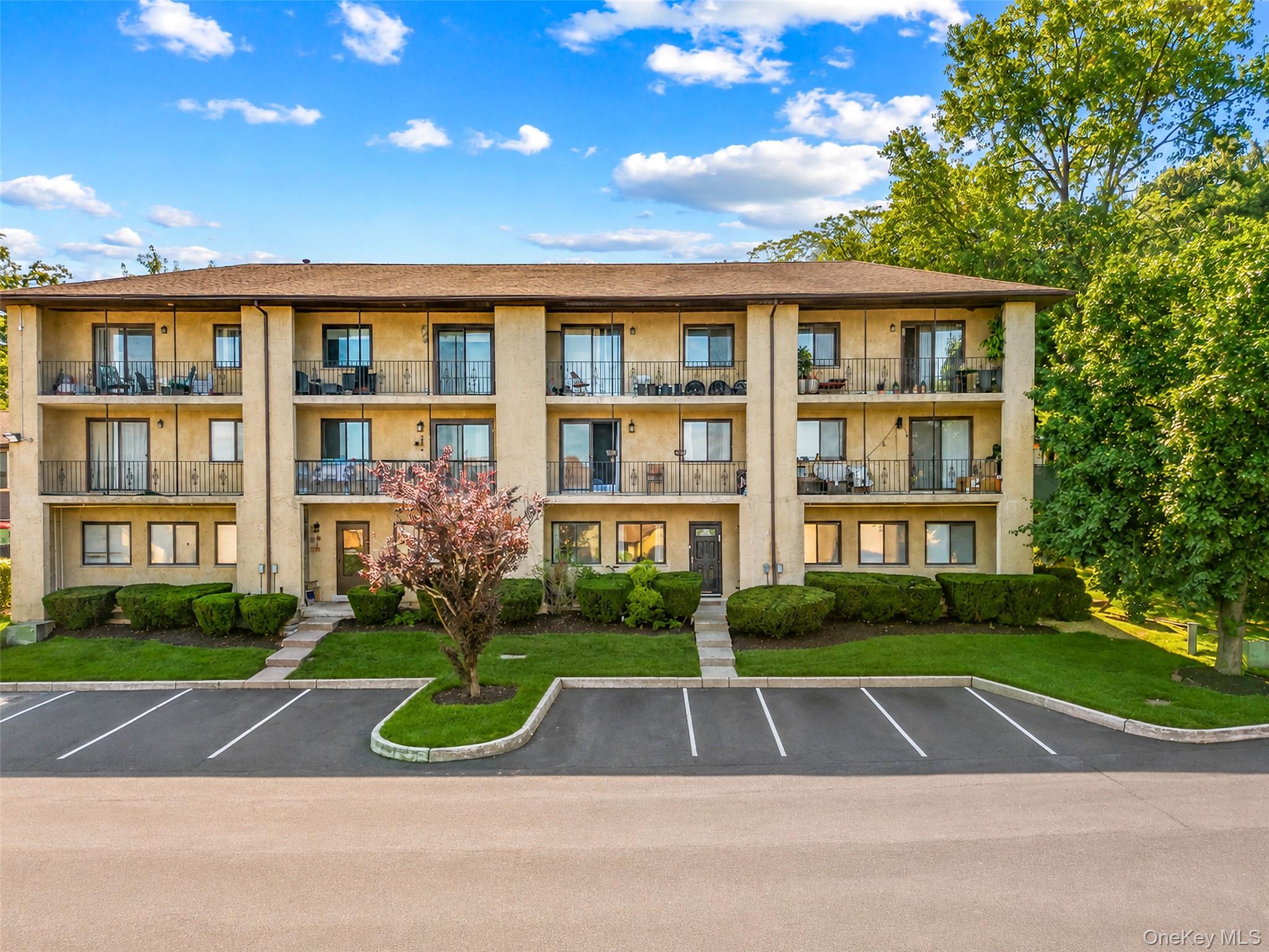 13 Omni Parc Drive – For Sale photo 2