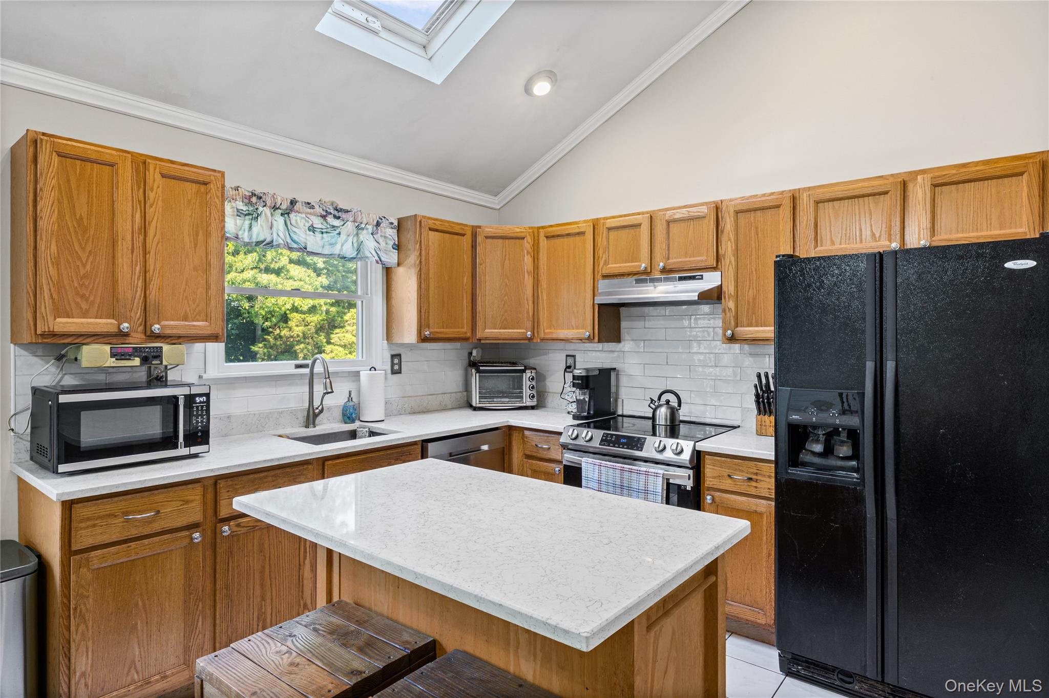 2200 Aldrich Lane – For Sale photo 10