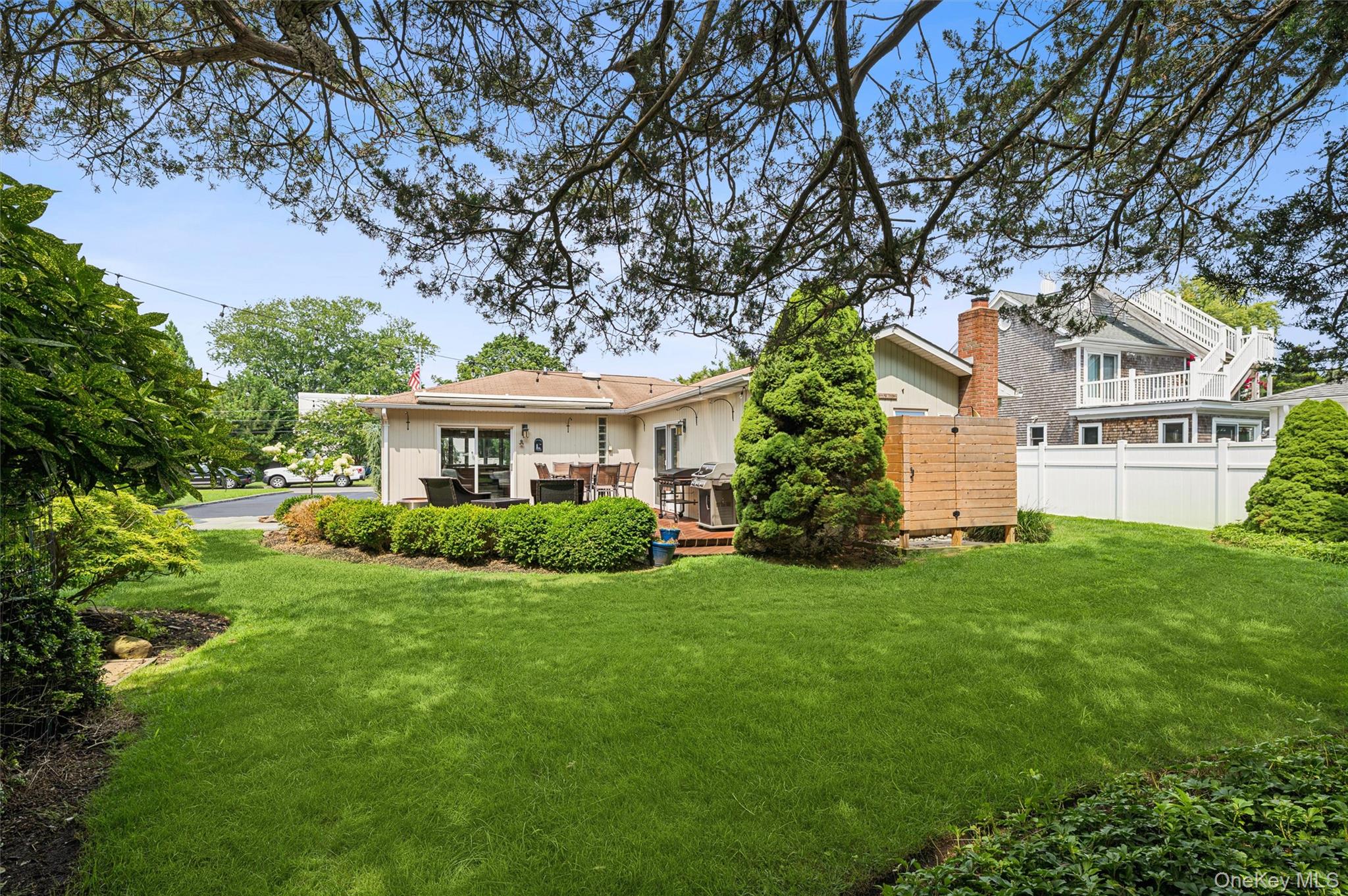11 Bay Street – For Sale photo 16