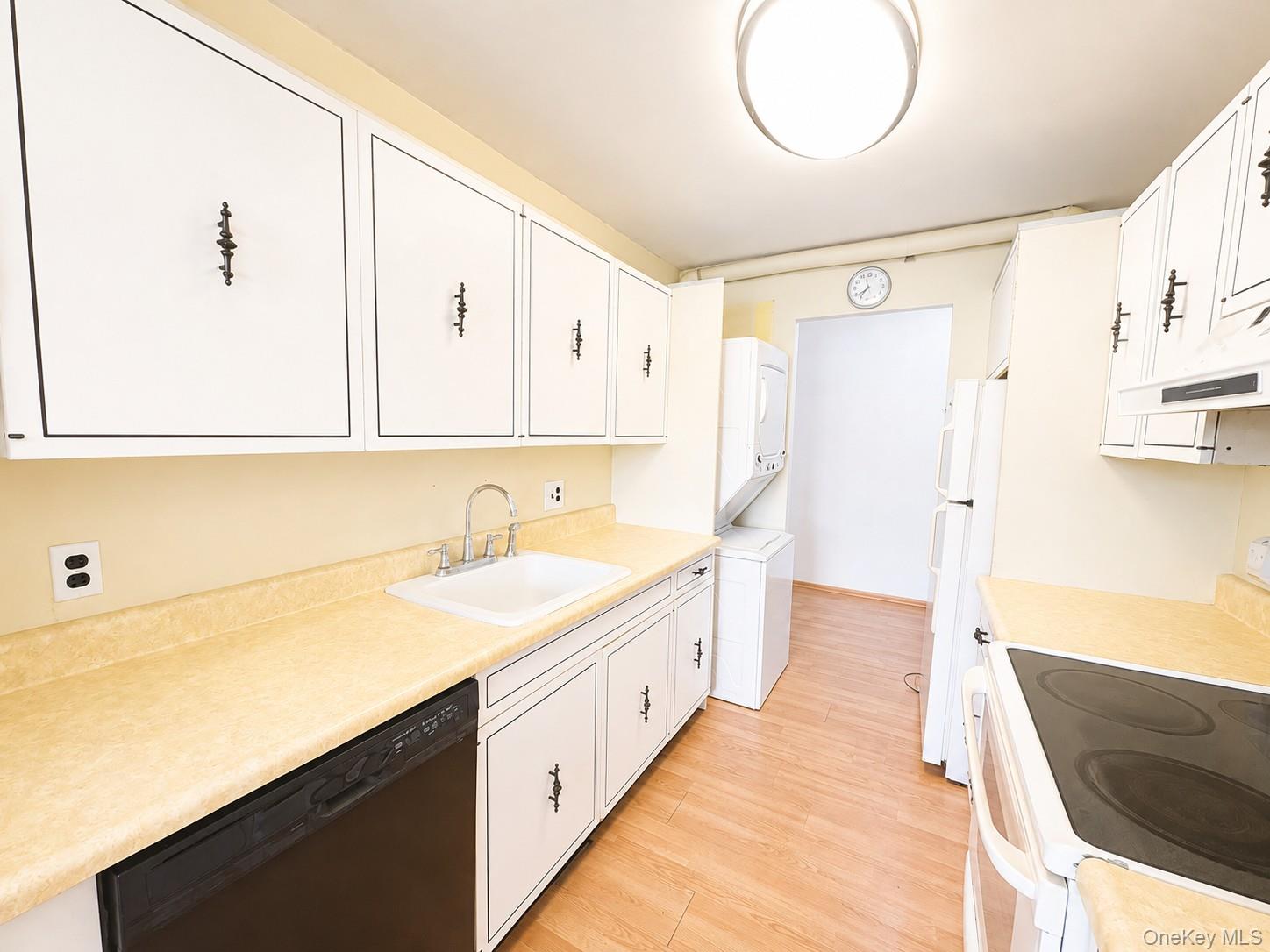 21 Village Park Drive, Unit 2C photo 15