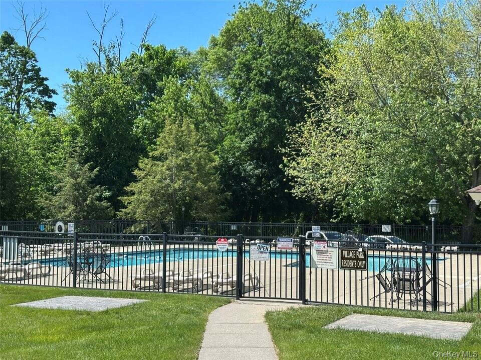 21 Village Park Drive, Unit 2C photo 7