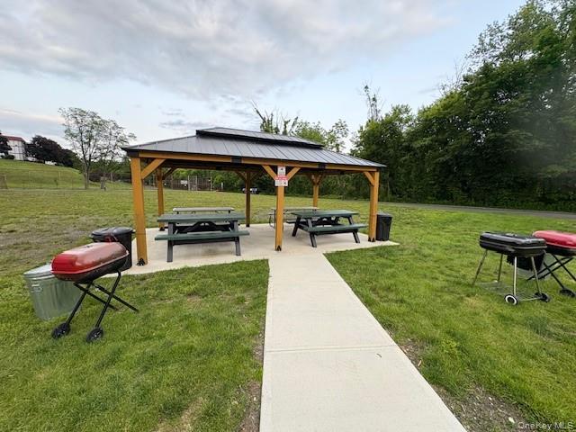 21 Village Park Drive, Unit 2C photo 3
