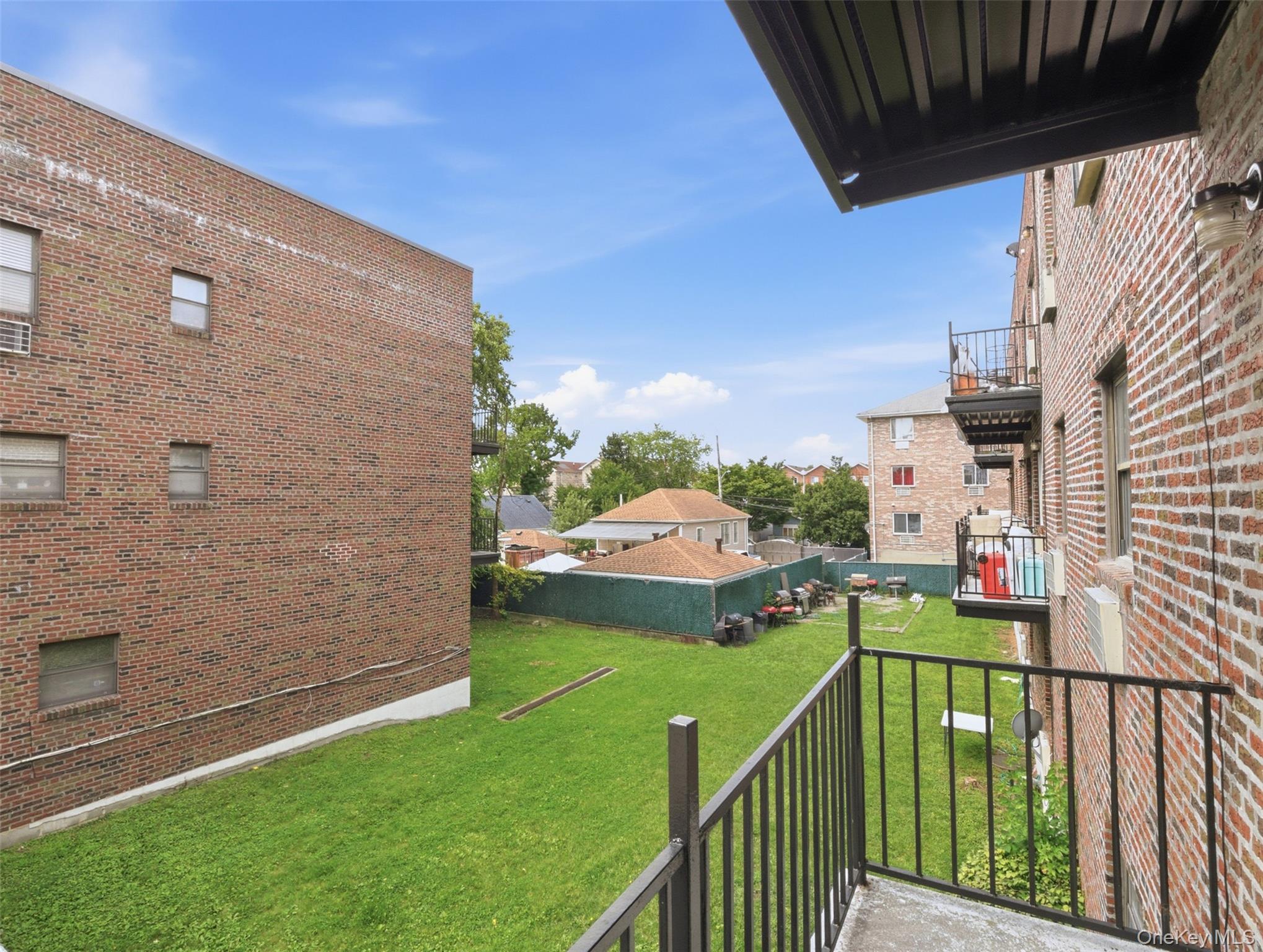 2668 Miles Avenue, Unit O2 photo 15