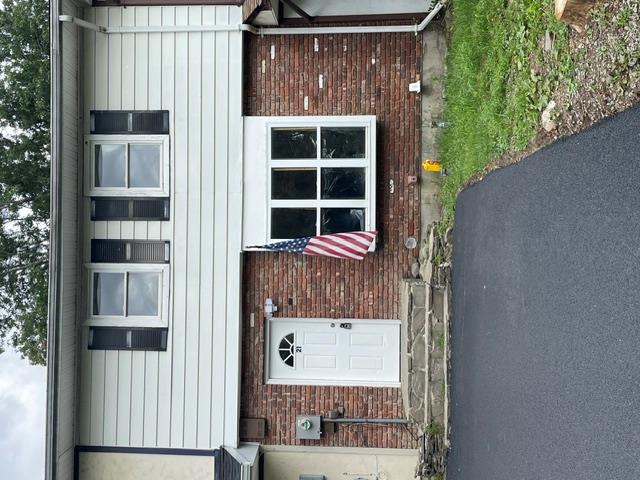 21 Black Stallion Court – For Sale photo 2