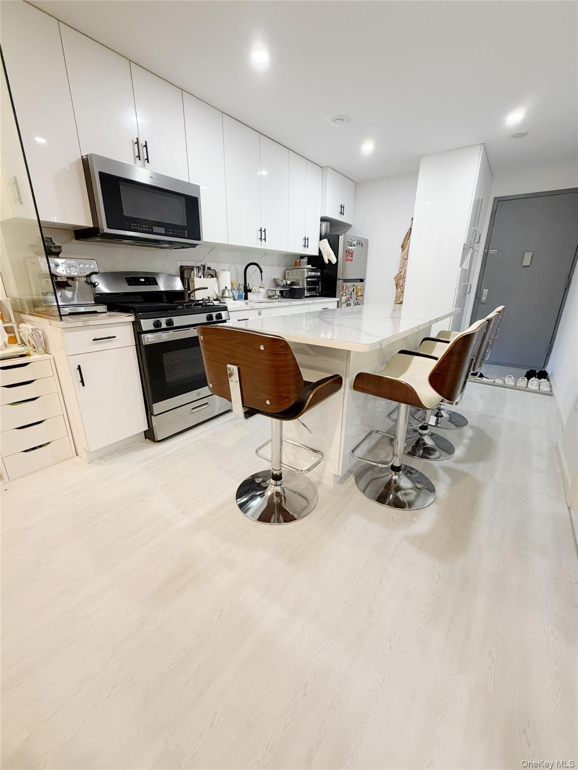 14610 35th Avenue, Unit 2D photo 3
