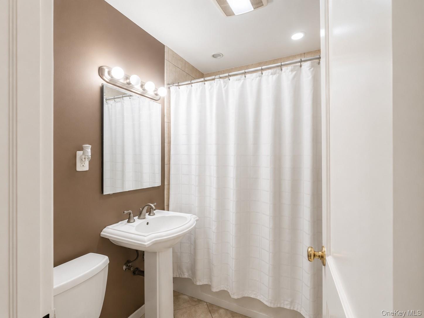 24 Maywood Avenue – For Sale photo 12