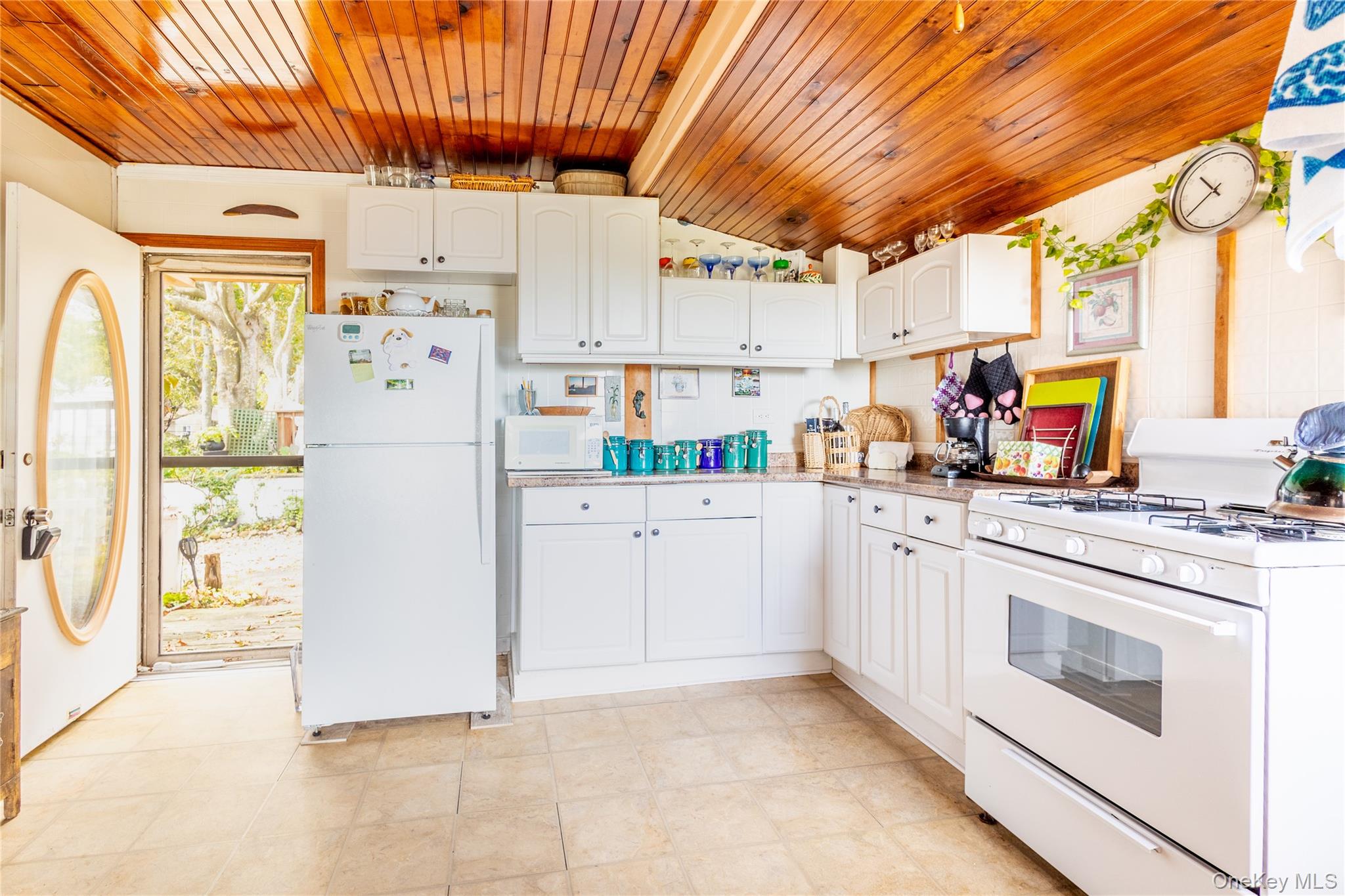 10 Acorn Path – For Sale photo 7