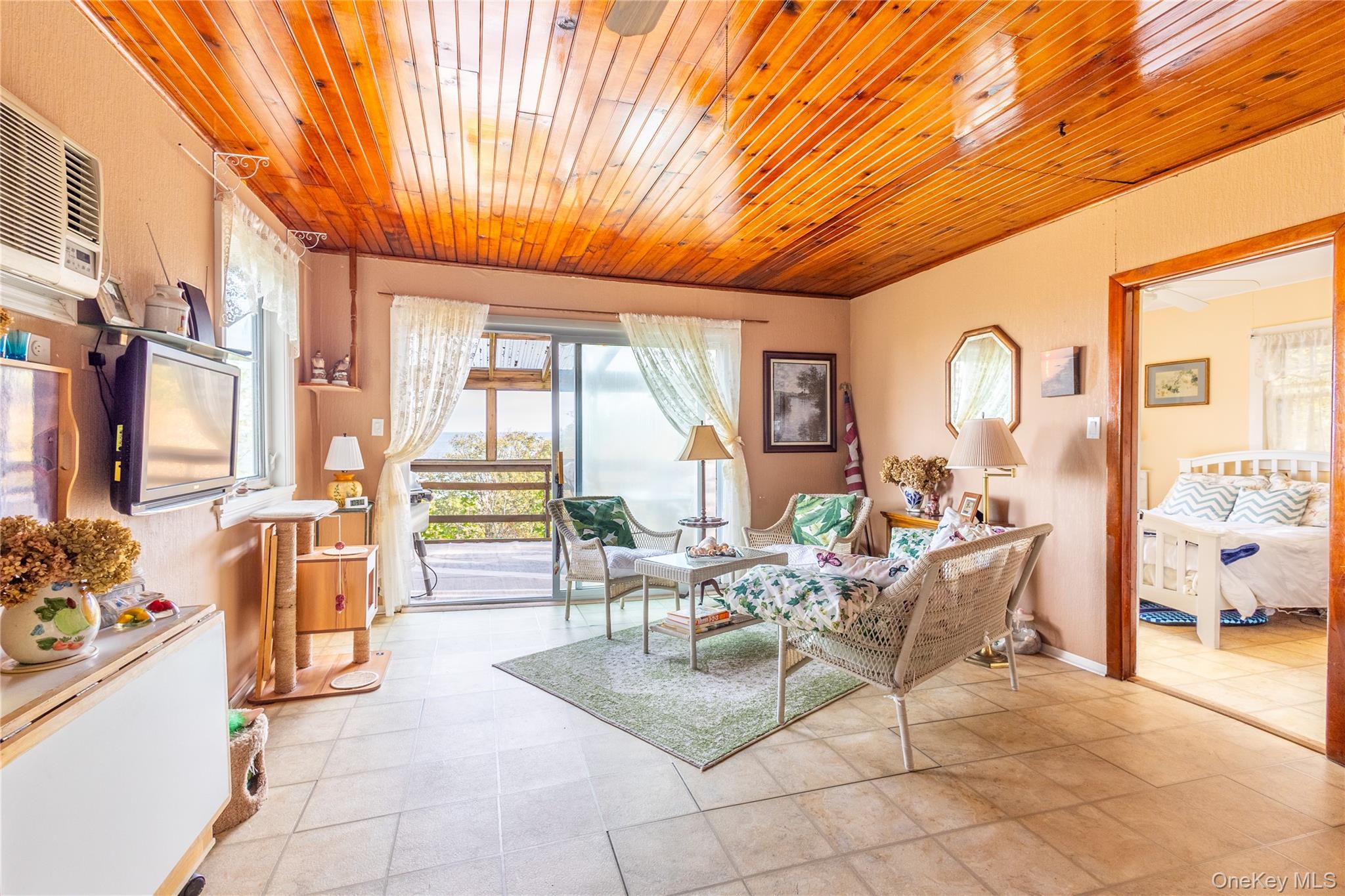 10 Acorn Path – For Sale photo 11