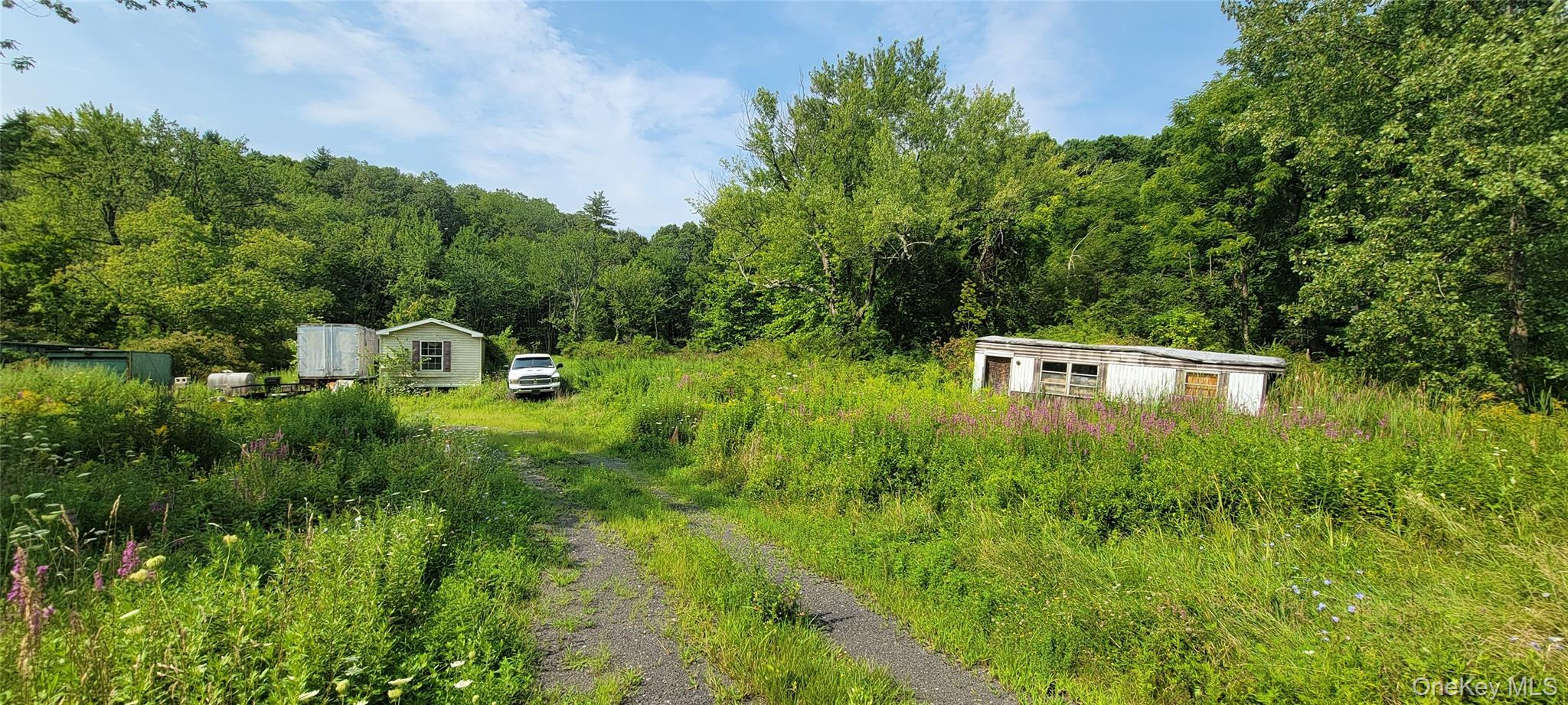 35 School House Lane – For Sale photo 11