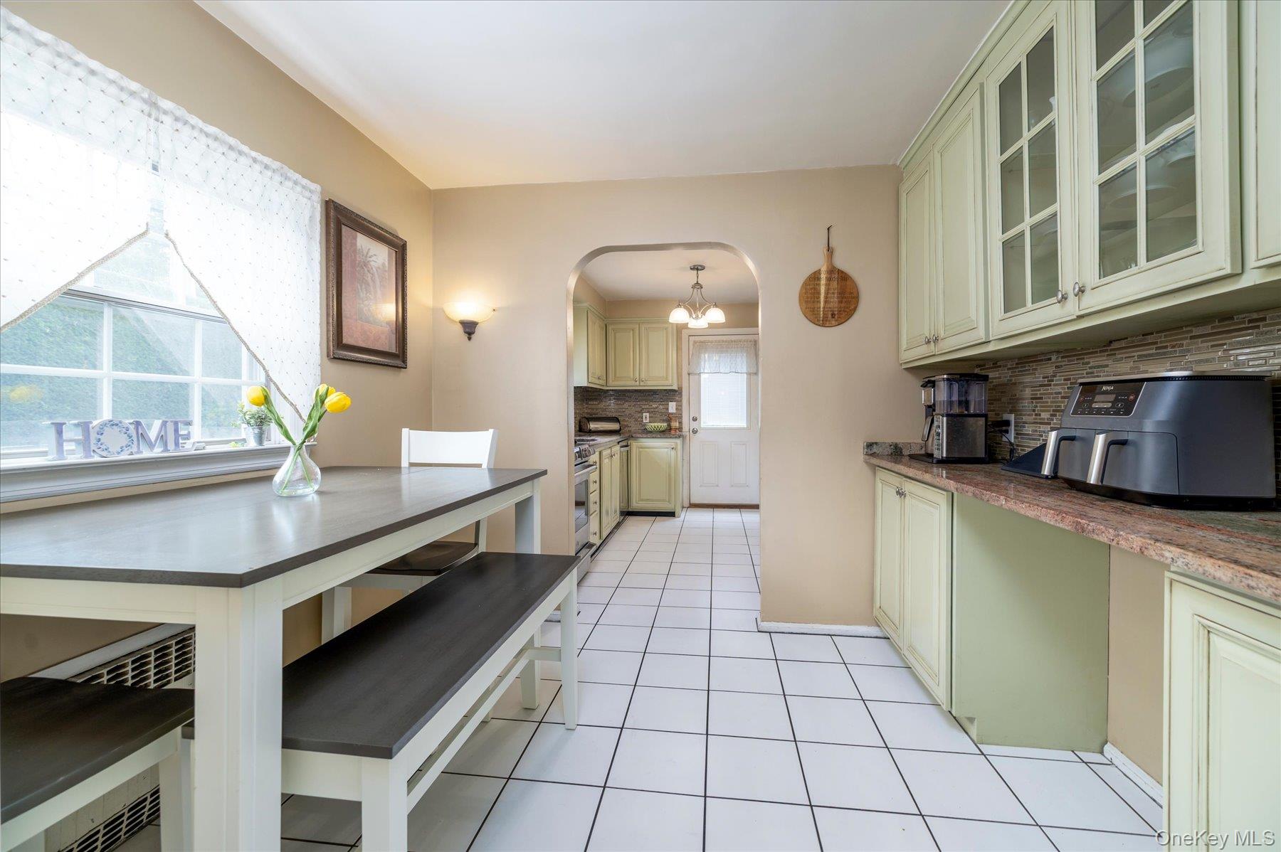 123 Centre Avenue – For Sale photo 17