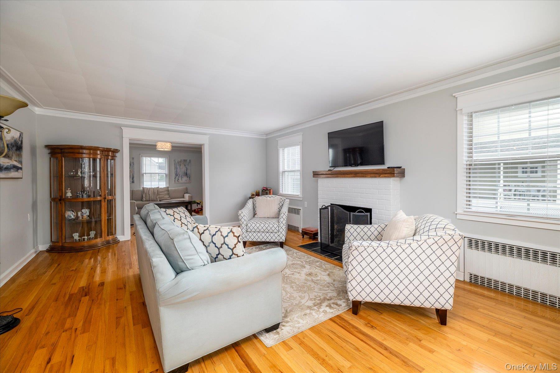 123 Centre Avenue – For Sale photo 10