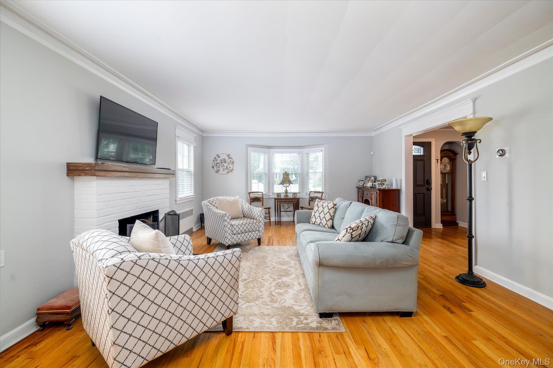 123 Centre Avenue – For Sale photo 9