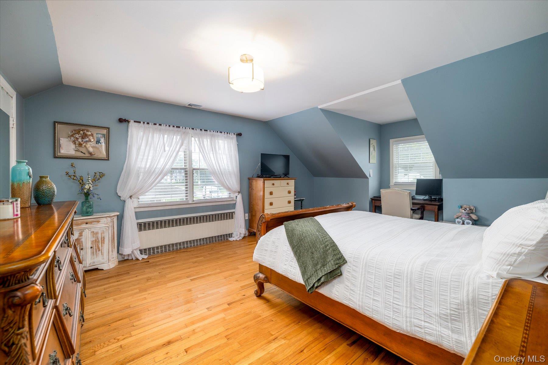 123 Centre Avenue – For Sale photo 19
