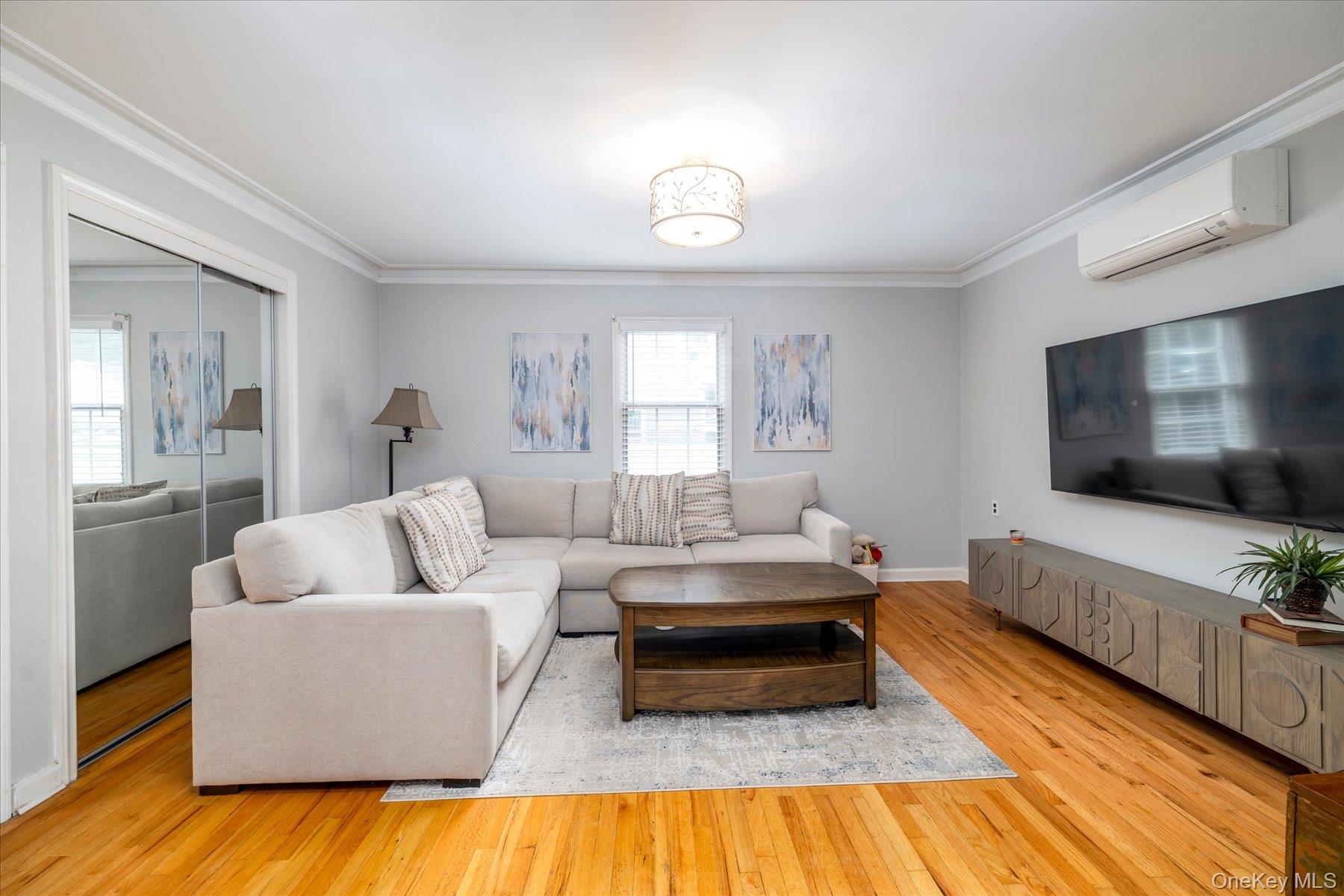 123 Centre Avenue – For Sale photo 11