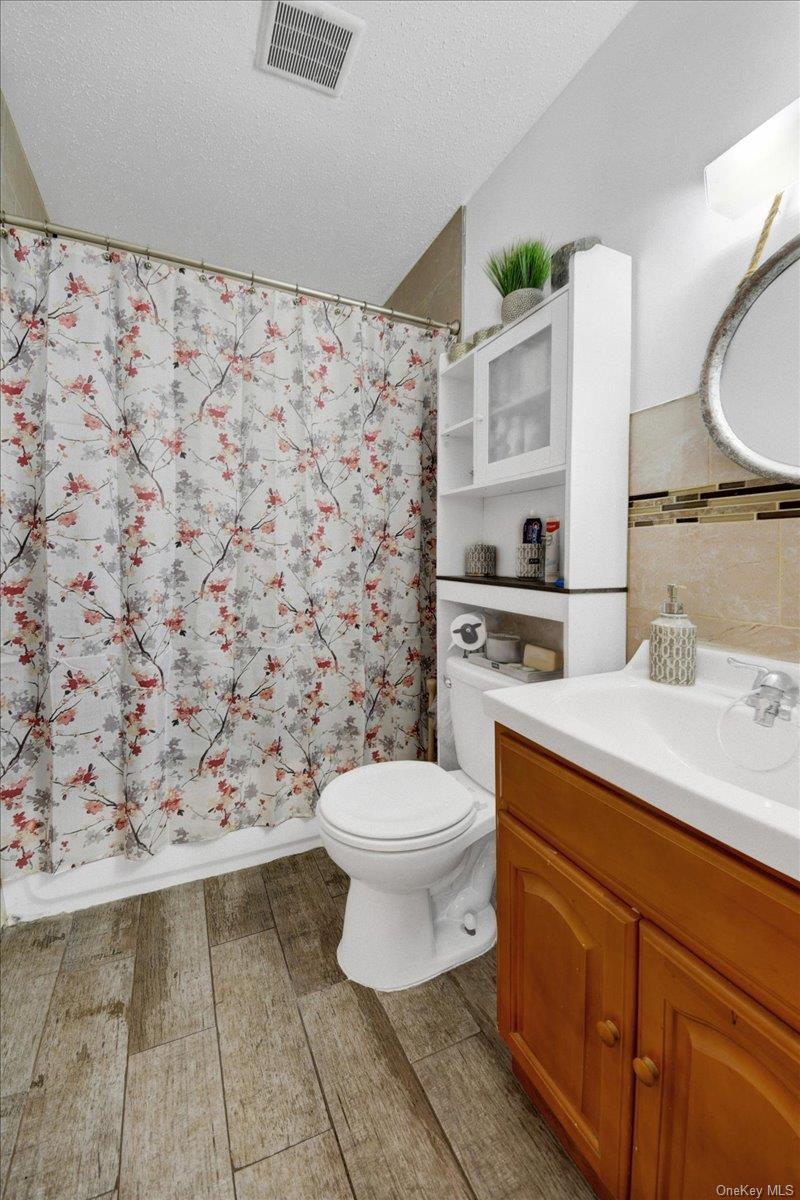 2069 Cicero Avenue – For Sale photo 15
