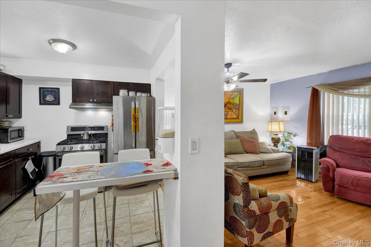 2069 Cicero Avenue – For Sale photo 28