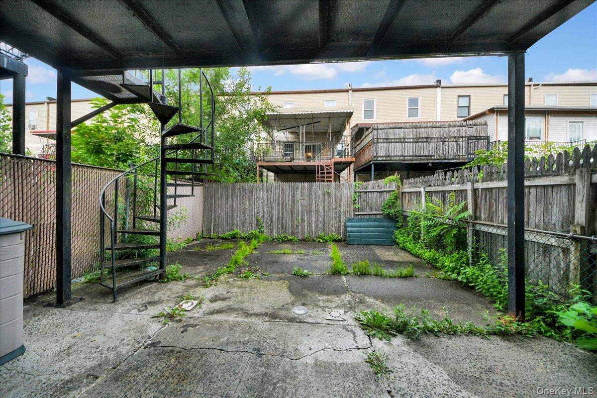 2069 Cicero Avenue – For Sale photo 27