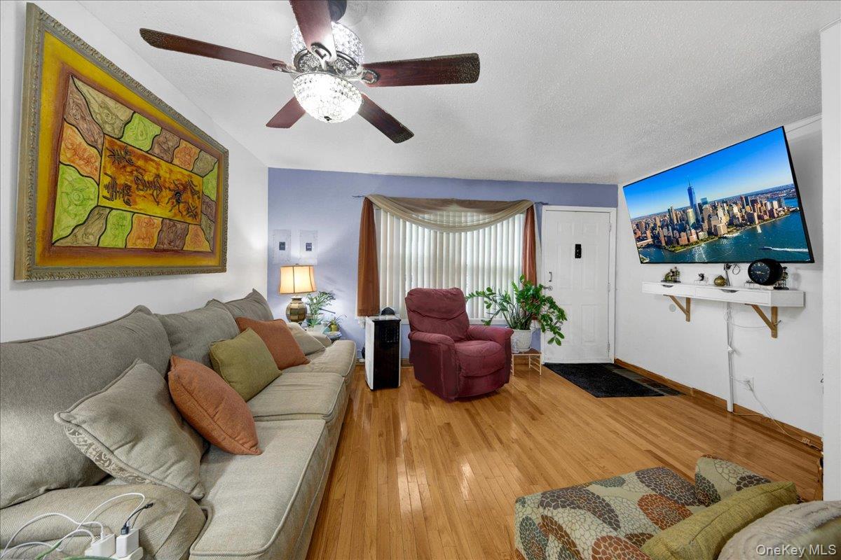 2069 Cicero Avenue – For Sale photo 29