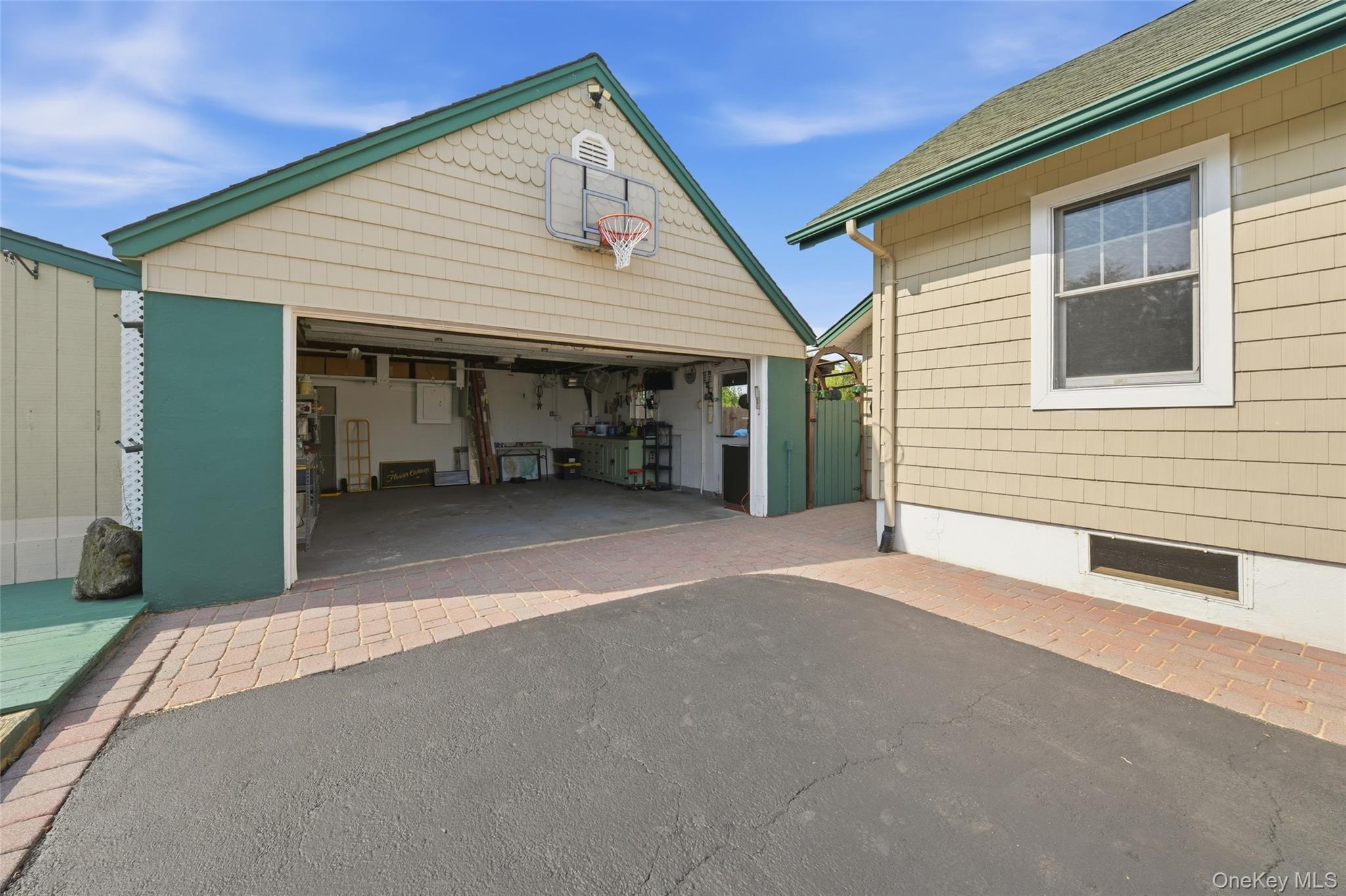 31 Martha Street – For Sale photo 19