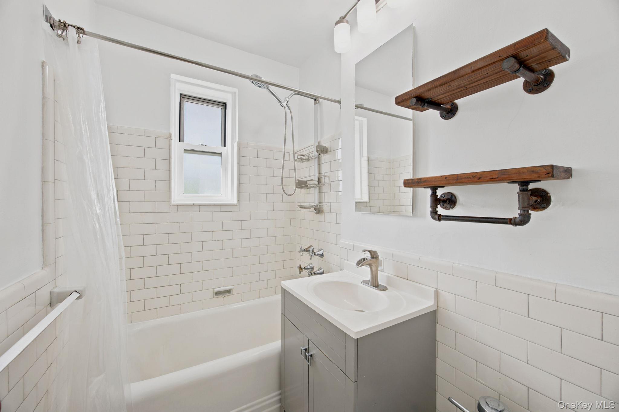 51-34 30th Avenue, Unit 4P photo 7