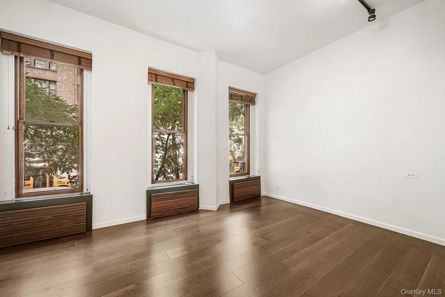 322 E 50th Street – For Rent photo 14