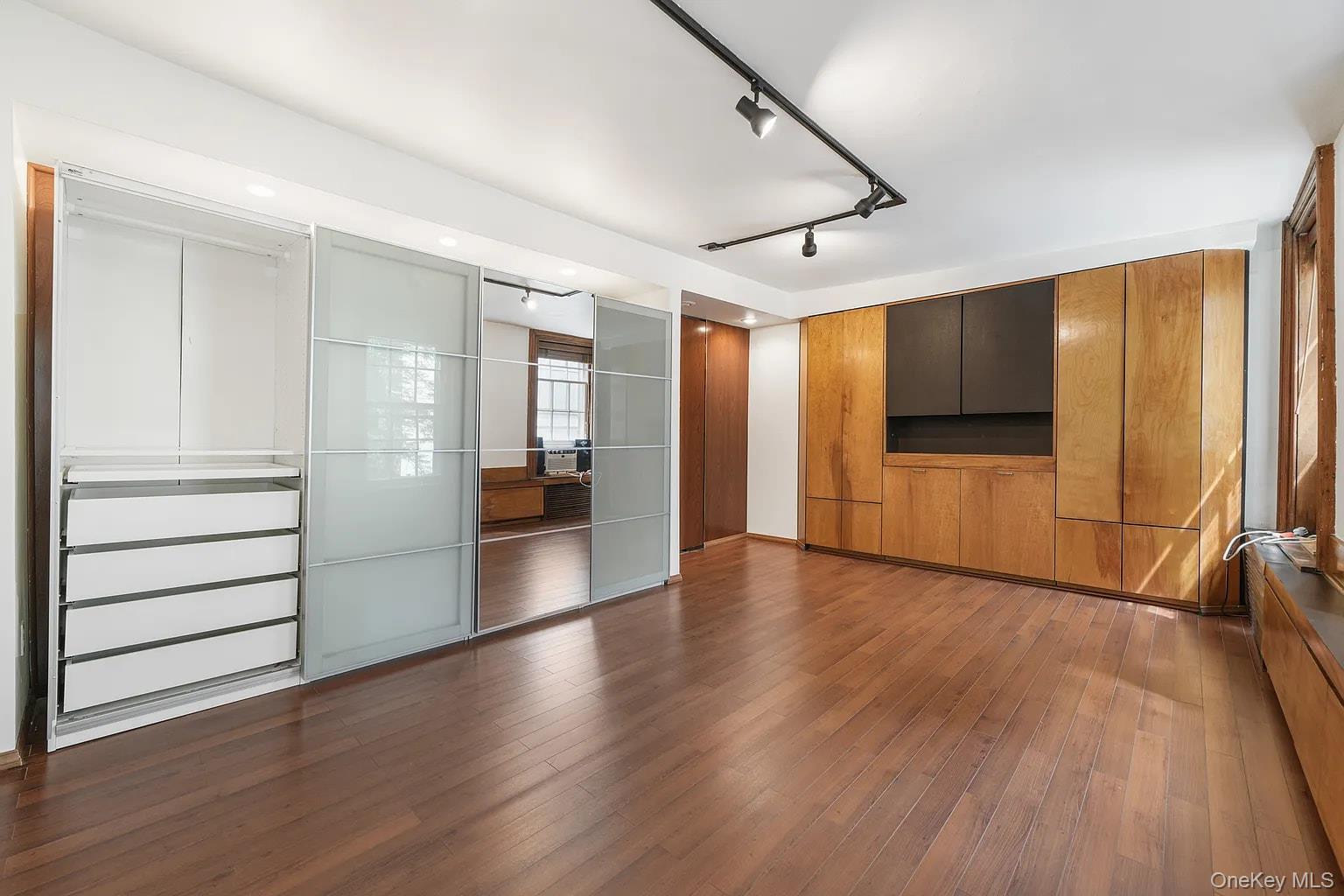 322 E 50th Street – For Rent photo 21