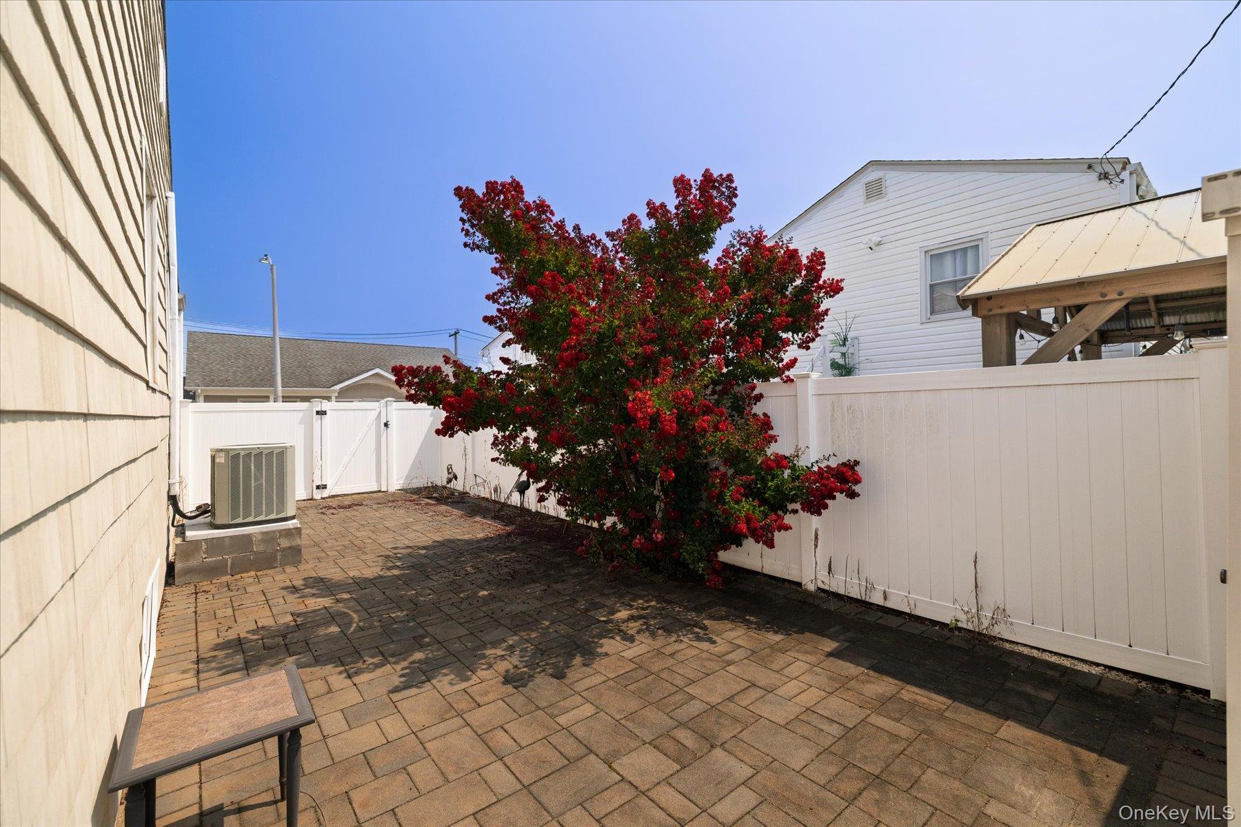 39 Vinton Street – For Sale photo 17