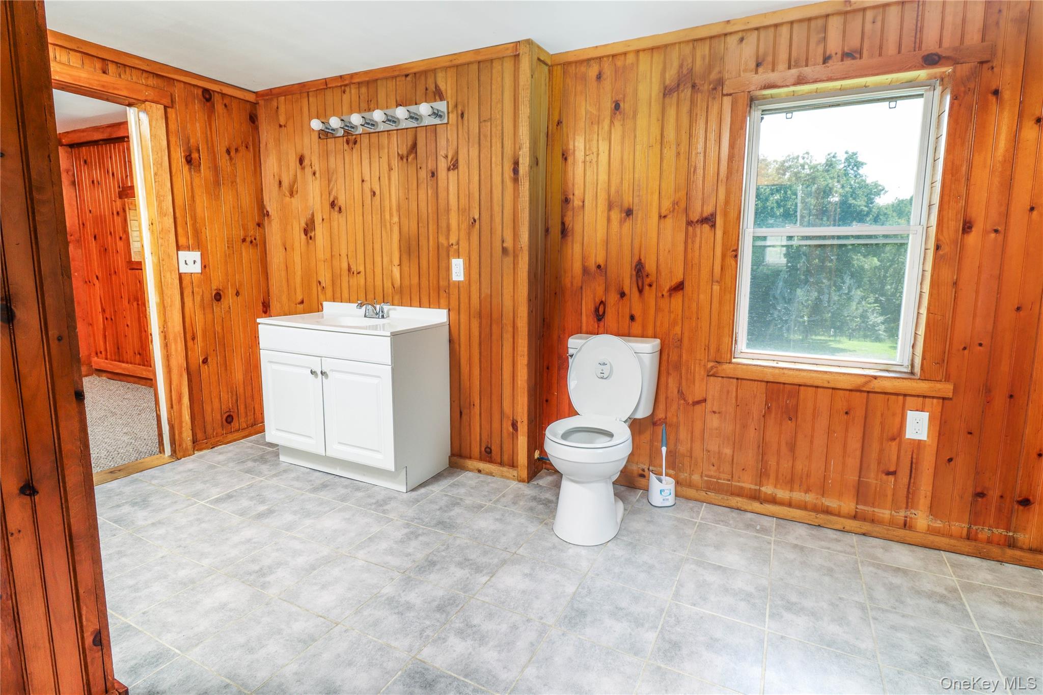 86 Carpenter Road – For Rent photo 19