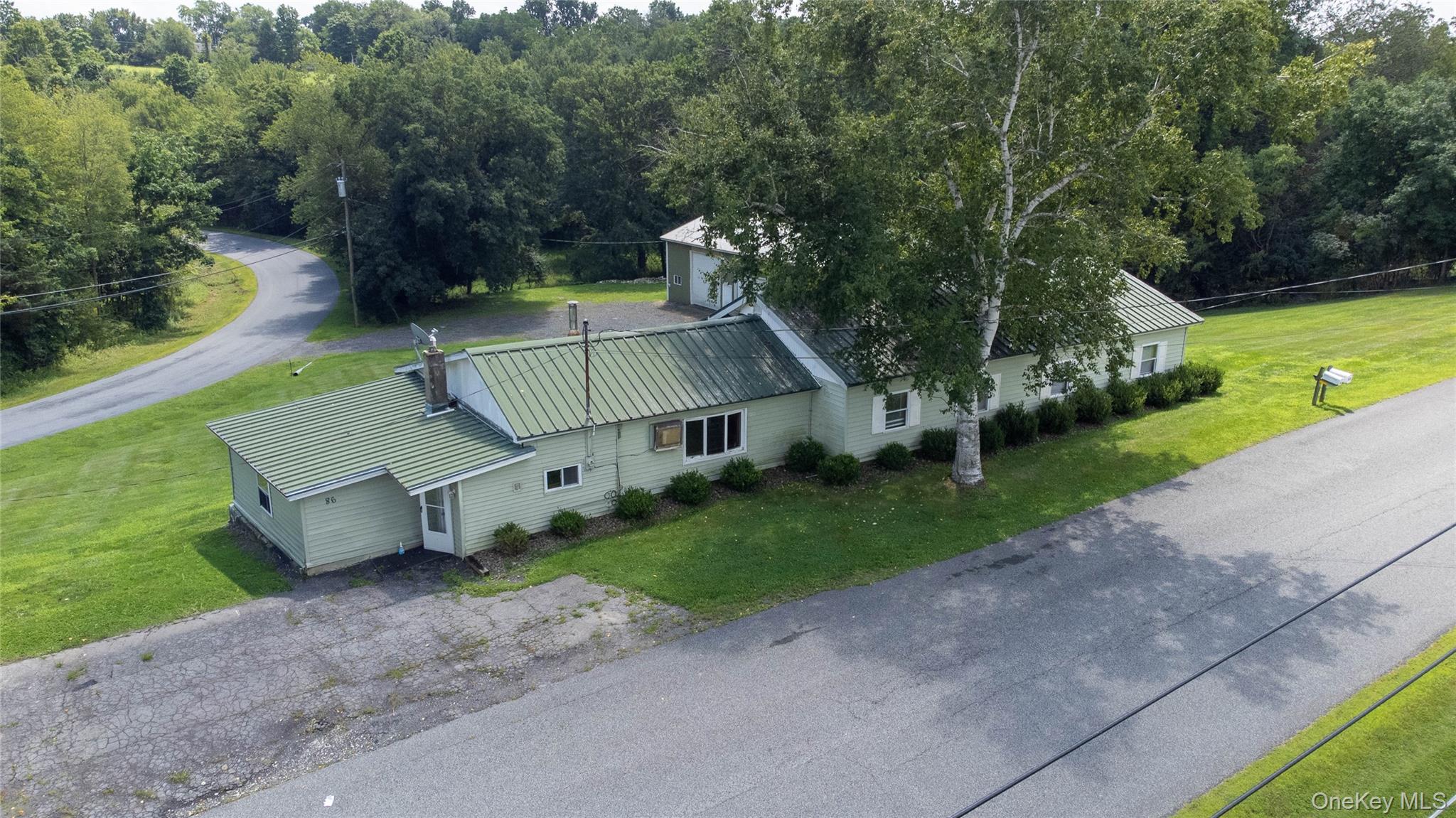 86 Carpenter Road – For Rent