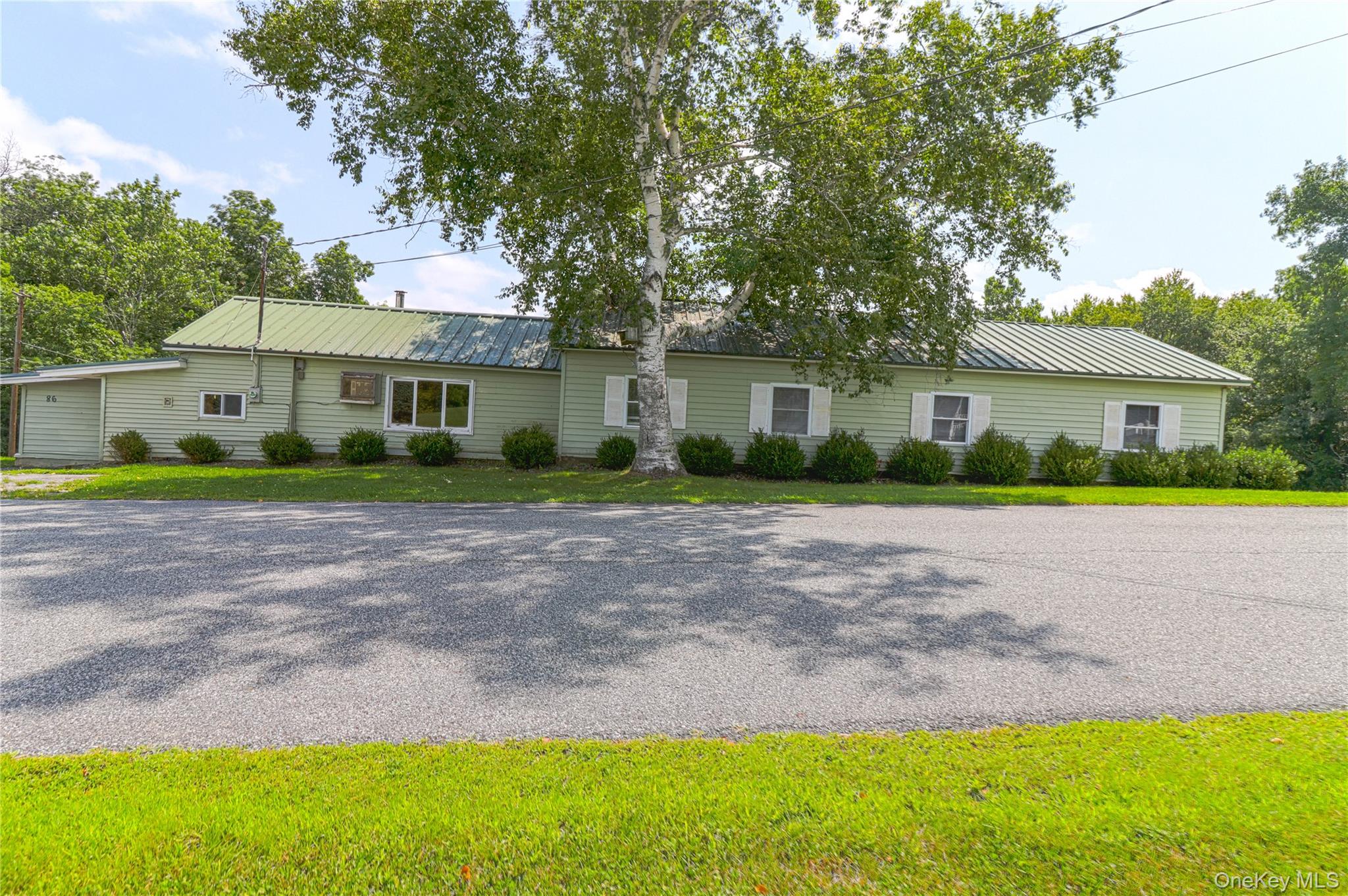 86 Carpenter Road – For Rent photo 2