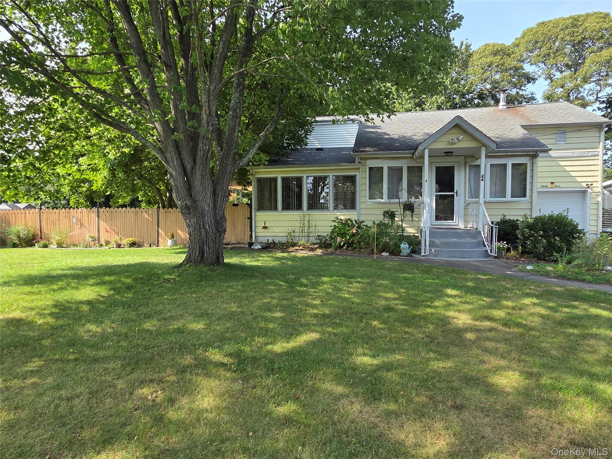 33 Elmwood Avenue – For Sale