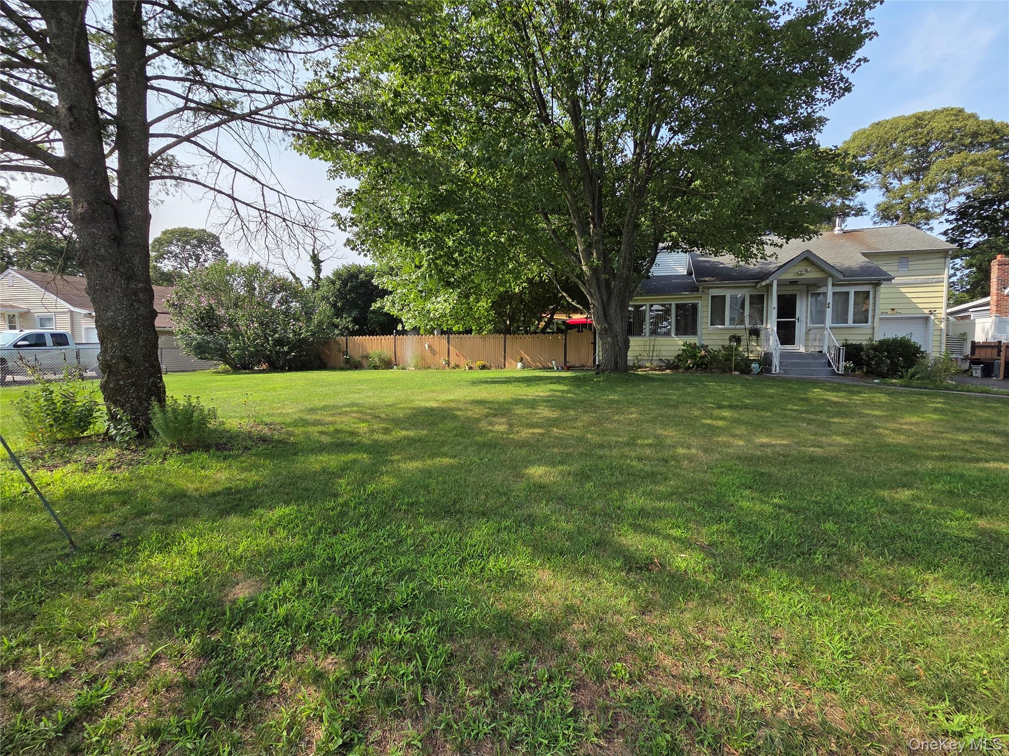 33 Elmwood Avenue – For Sale photo 2