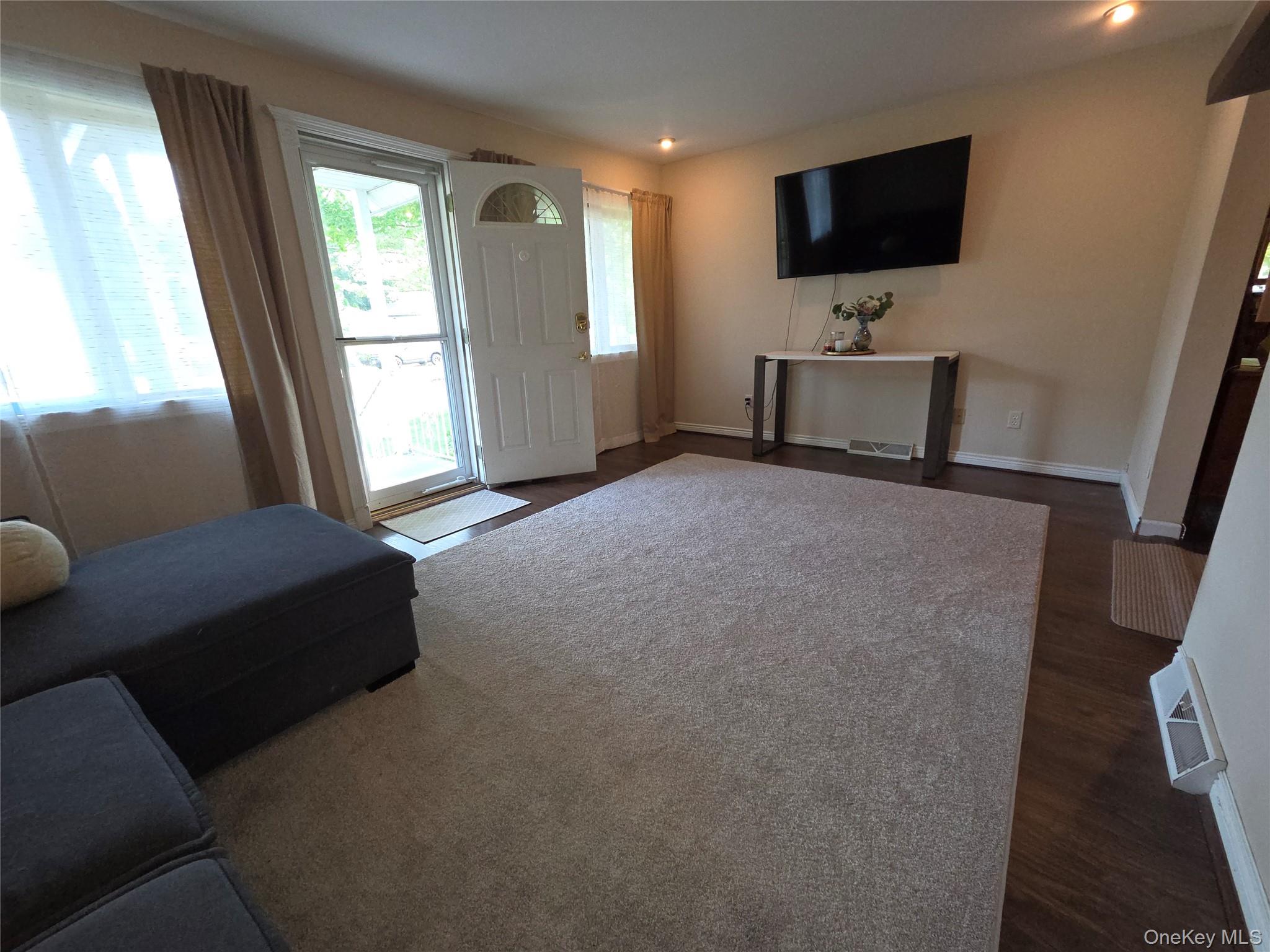 33 Elmwood Avenue – For Sale photo 11
