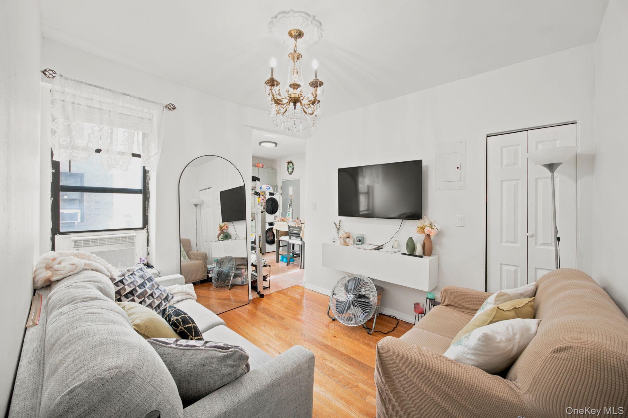 350 S 4th Street, Unit 4F