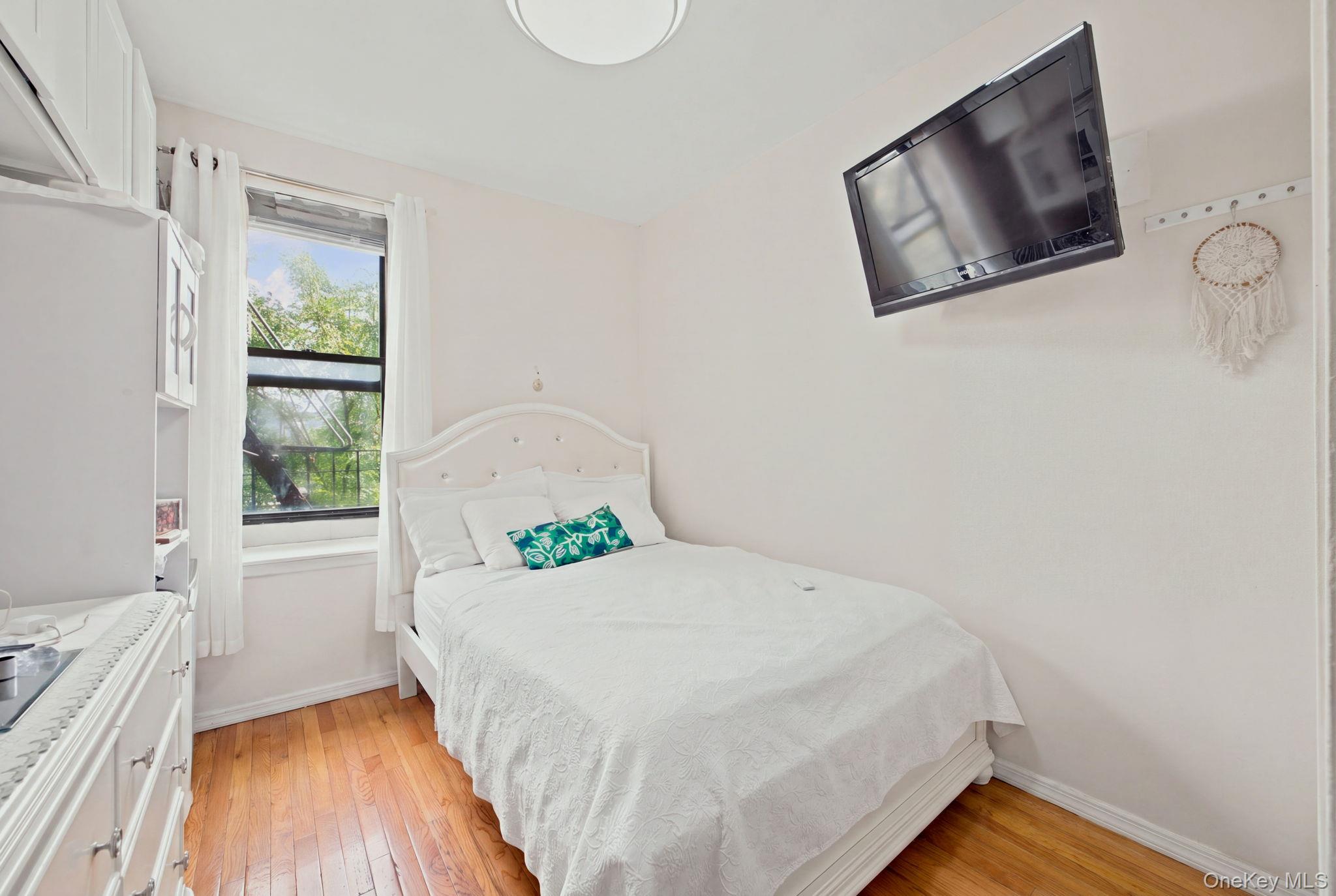 350 S 4th Street, Unit 4F photo 5