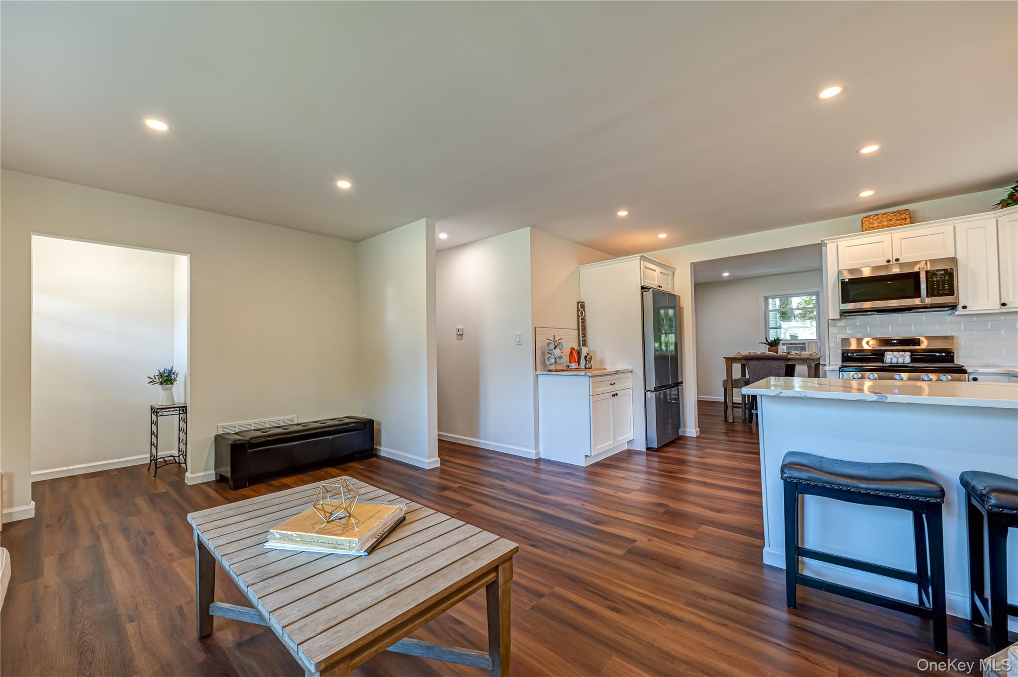 17 Lake Prom – For Sale photo 4