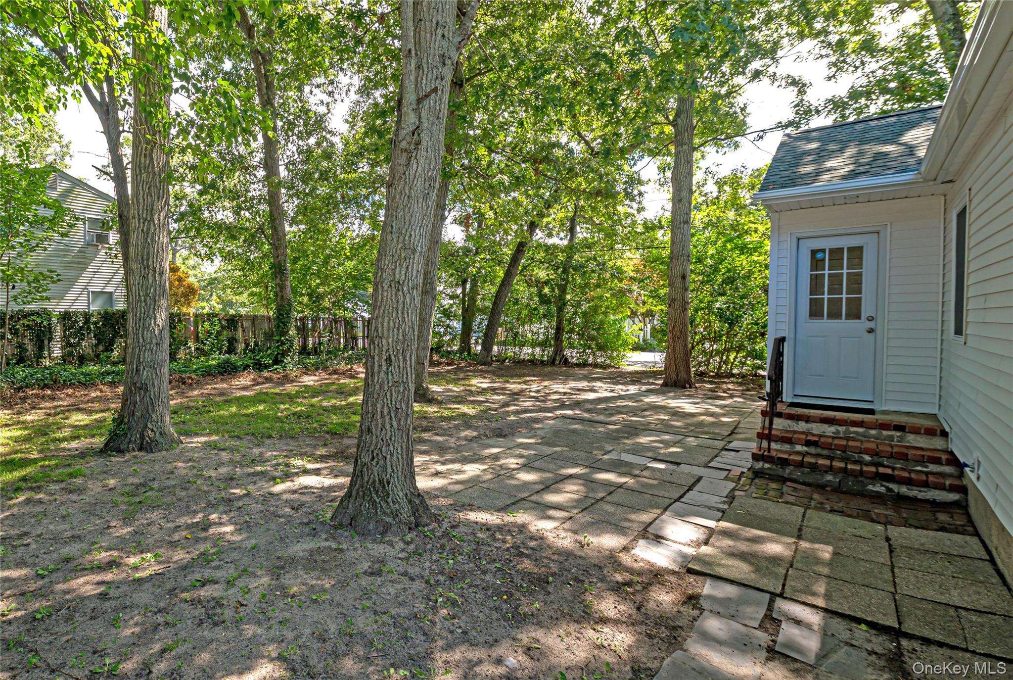 17 Lake Prom – For Sale photo 17