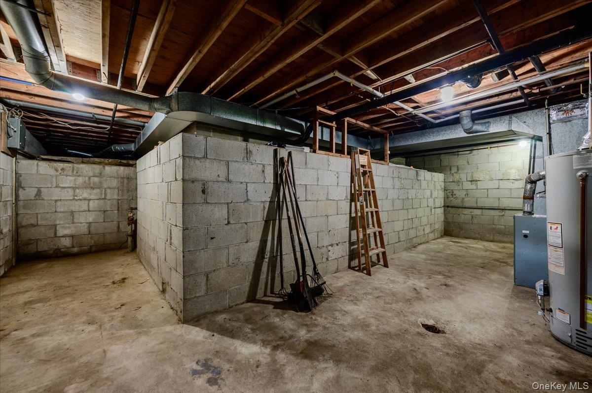 17 Lake Prom – For Sale photo 19